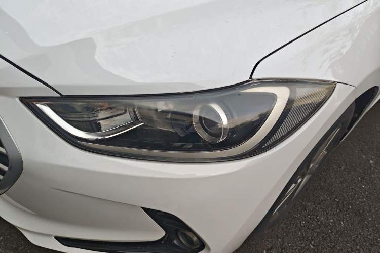 Used Hyundai Elantra (6th Generation / Lingdong) 2016 1.6L Manual ZhiXuan · Dynamic Model Left Front Headlight