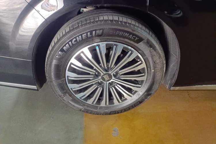 Used BYD Xia 2025 DM-i 1.5T 180km Beyond Edition
