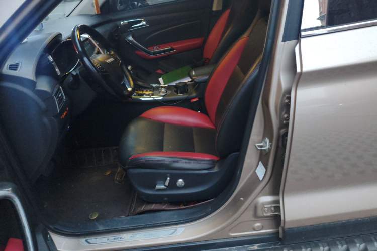 Used Leopaard CS9 2017 1.5L CVT Elite Model Left Front Seat