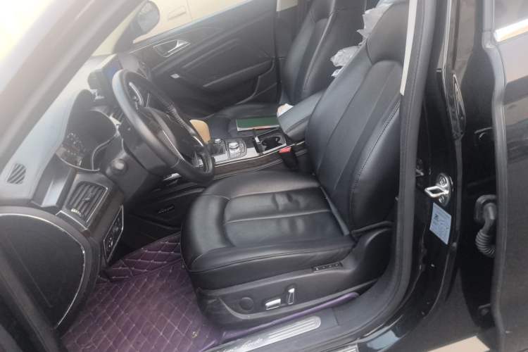 Used Zotye Z700 2016 1.8T Manual Elegant Model
