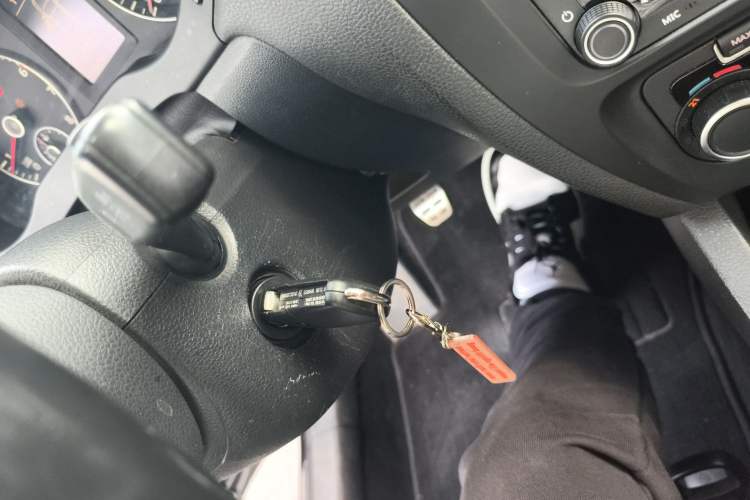 Used Volkswagen Sagitar 2014 Revised Version 1.4TSI Manual Luxury Edition
