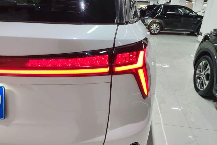 Used Changan CS75 PLUS 2024 3rd Generation Champion Edition 1.5T Intelligent Drive Dynamic Model