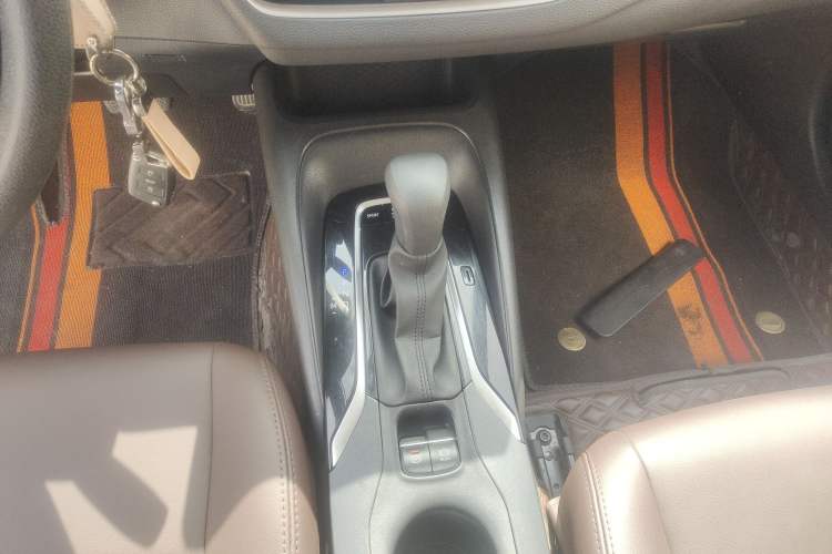 Used Toyota Levin 2022 Facelift TNGA 1.5L CVT Progressive Edition Gear Lever