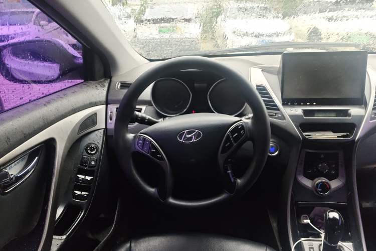 Used Hyundai Elantra (5th Generation / Langdong) 2013 1.6L Automatic Leading Model
