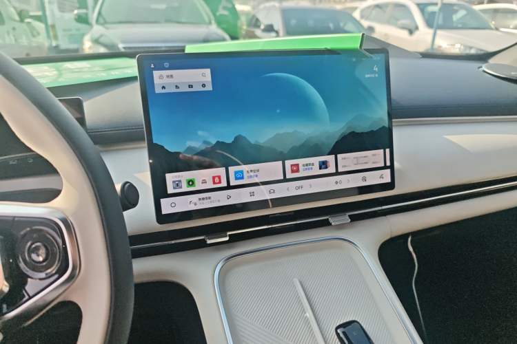 Used Geely Galaxy Galaxy Xingjian 7 EM-i 2025 120km Launch+ Version