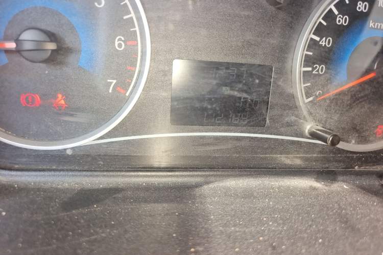 Used Dongfeng Fengon 330 2014 1.5L Manual Comfort Version DK15-02