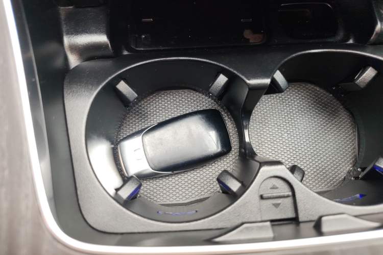 Used Mercedes-Benz E-Class 2020 Restyled E 300 L Sporty and Stylish Edition