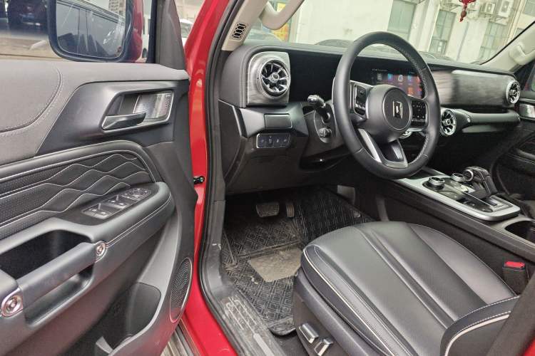 Used Tank 300 2021 City Edition 2.0T—Truly Stylish Driver Seat