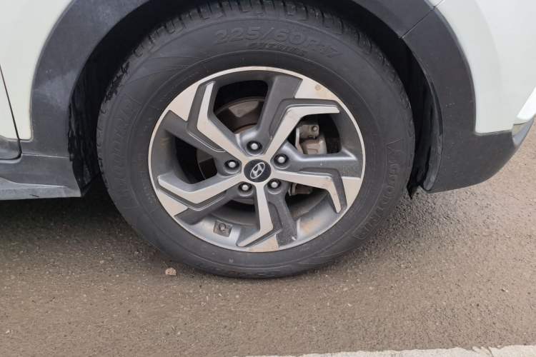 Used Hyundai ix25 2017 1.6L Automatic Smart Version Right Front Wheel Hub