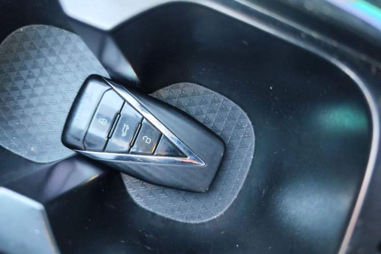 Used Venucia V DD-i 2023 110 km iE Version
