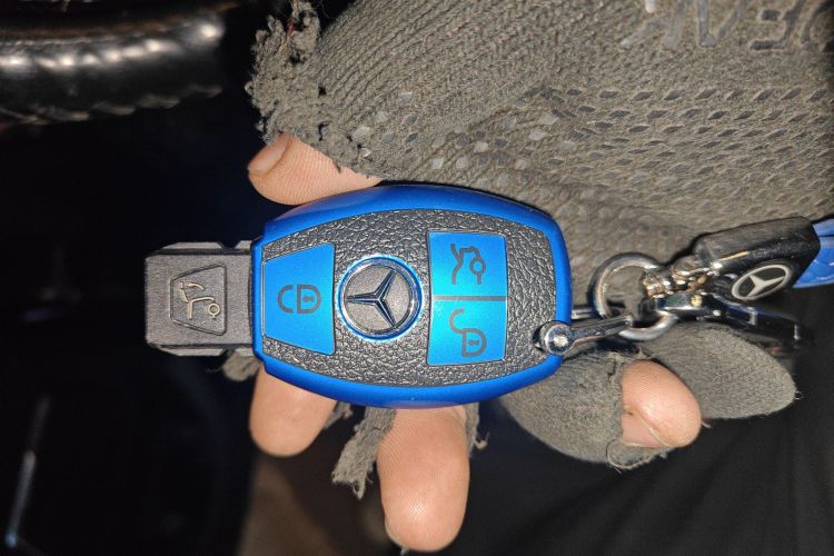 Used Xinkai V-Class 2017 Zhunyue V 260 L High-Roof Model Vehicle Key