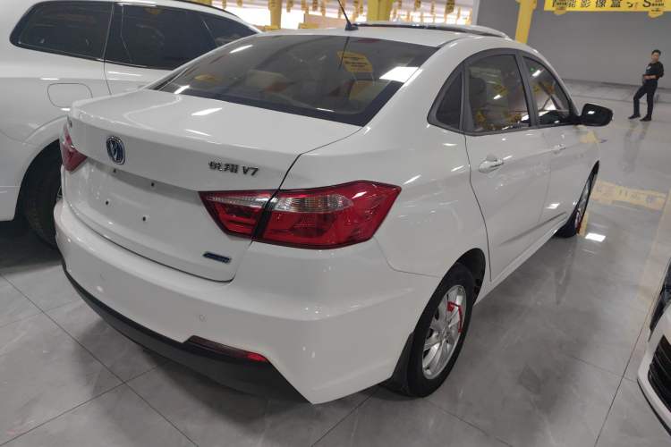 Used Changan Alsvin V7 2016 1.6L Manual LeShang Model China V Standard