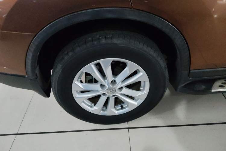 Used Nissan X-Trail 2014 2.0L CVT Smart Edition 2WD Right Rear Wheel Hub