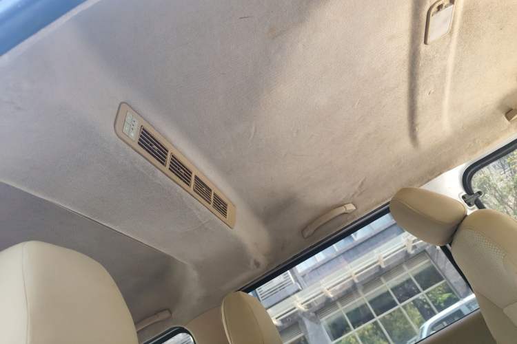 Used Wuling Rongguang 2014 1.5L S Standard Version