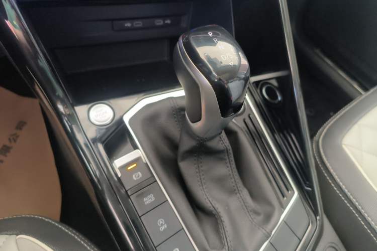 Used Volkswagen Tayron 2023 300TSI Two-Wheel-Drive Luxury Plus Advanced Edition
