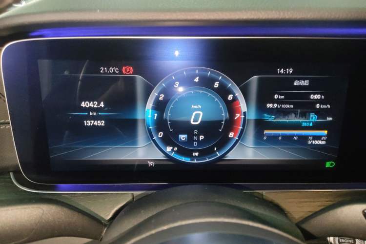 Used Mercedes-Benz E-Class 2020 Restyled E 300 L Sporty and Stylish Edition Instrument Cluster