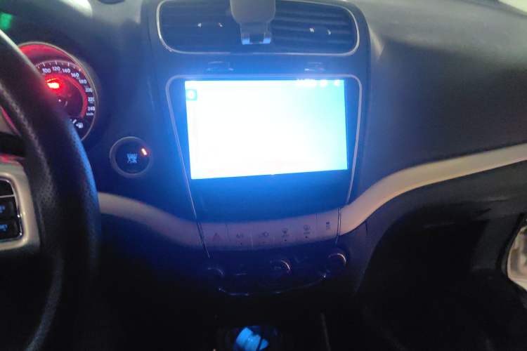 Used Dodge Journey 2013 2.4L Two-Wheel-Drive Smart Edition