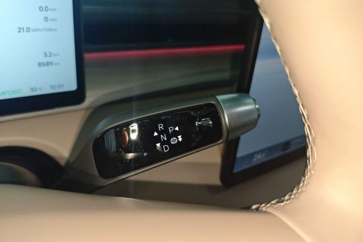 Used XPeng X9 2025 740 Ultra-Long Range Max
