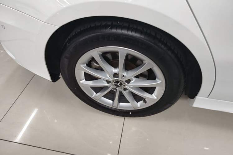 Used Mercedes-Benz A-Class 2021 A 200 L Sport Sedan Fashion Model
