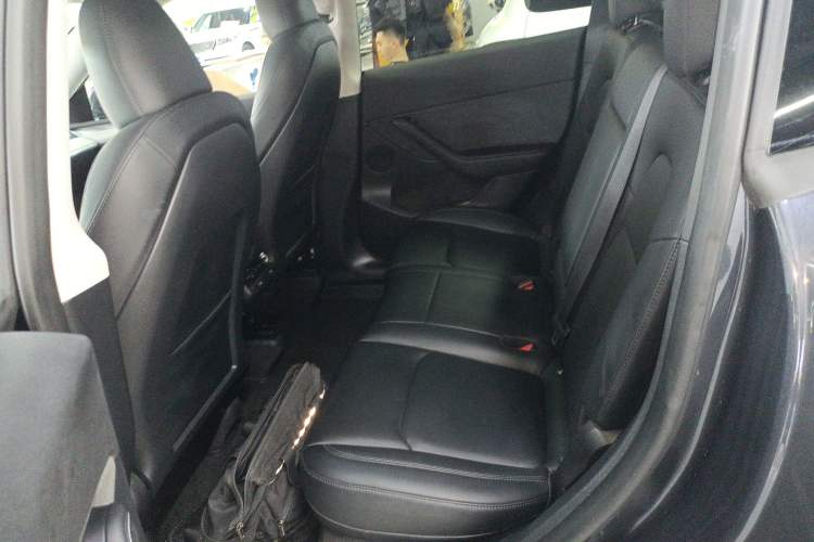 Used Tesla Model Y 2024 Rear-Wheel-Drive Version
