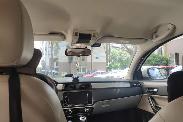 Used Qoros 3 2014 Sedan 1.6L Manual Zhixiang Model
