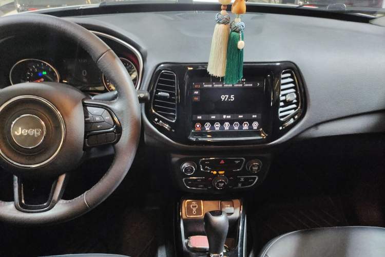 Used Jeep Compass 2020 220T Automatic Night Eagle Edition Audio And AC Panel