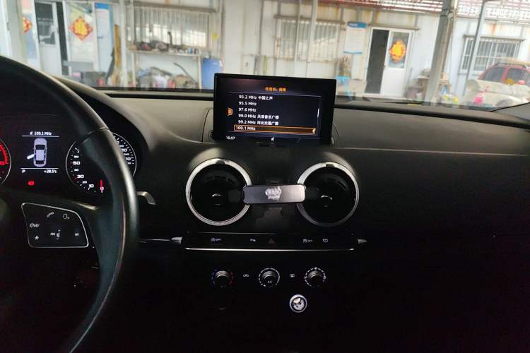 Used Audi A3 2020 Limousine 35 TFSI Fashion Edition China VI Emission Standard Audio And AC Panel