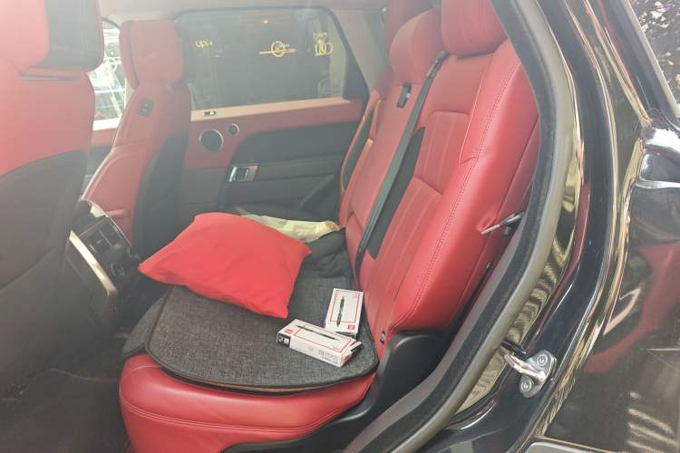 Used Land Rover Range Sport 2020 3.0 L6 HSE DYNAMIC