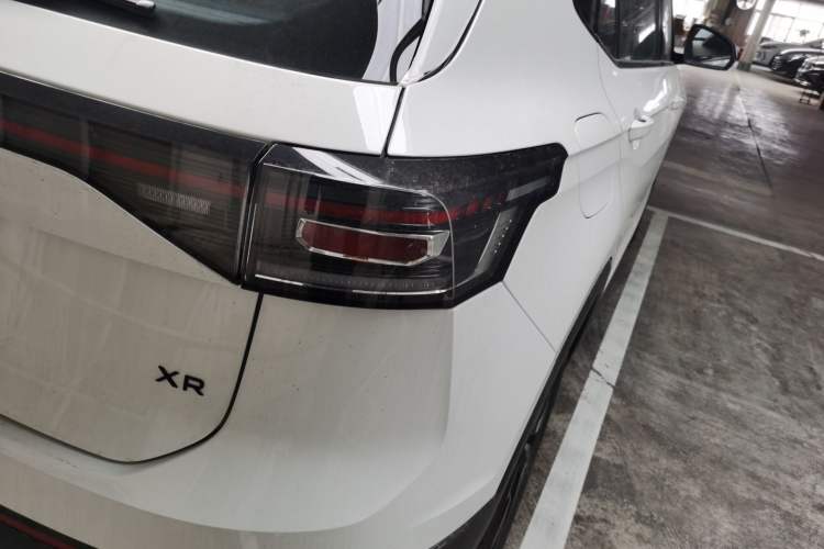 Used Volkswagen Tharu 2026 Model Xinrui 1.5L Ruiyi Edition Right Rear Taillight