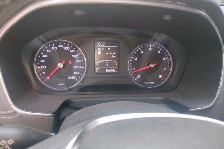 Used Roewe RX5 2016 20T Two-Wheel Drive Automatic Flagship Edition
