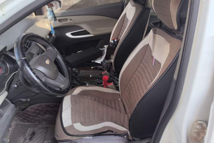 Used Chevrolet Sail 2015 Sail 3 1.5L Manual with Ideal Sunroof Edition
