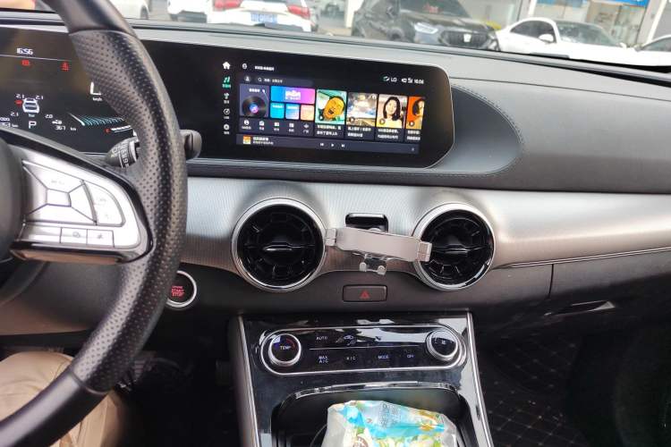 Used FORTHING T5 EVO 2021 1.5TD DCT Diamond Edition
