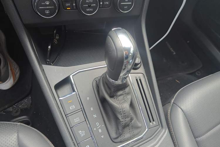 Used Volkswagen Lavida Pure Electric 2019 Enjoyment Edition Gear Lever