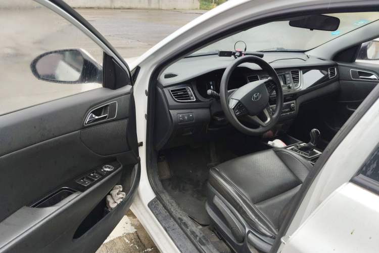 Used Hyundai Mistra 2014 1.8L Automatic Smart GLS