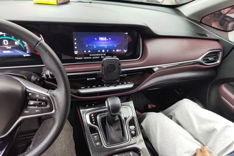 Used GAC Trumpchi M6 2023 PRO 270T DCT Luxury Edition Audio And AC Panel