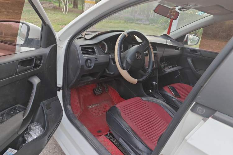 Used Skoda Rapid Spaceback 2019 Revised Version 1.5L Automatic Standard Edition China V Standard Driver Seat