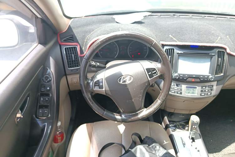 Used Hyundai Celesta 2011 1.6L Automatic Top-Tier Version
