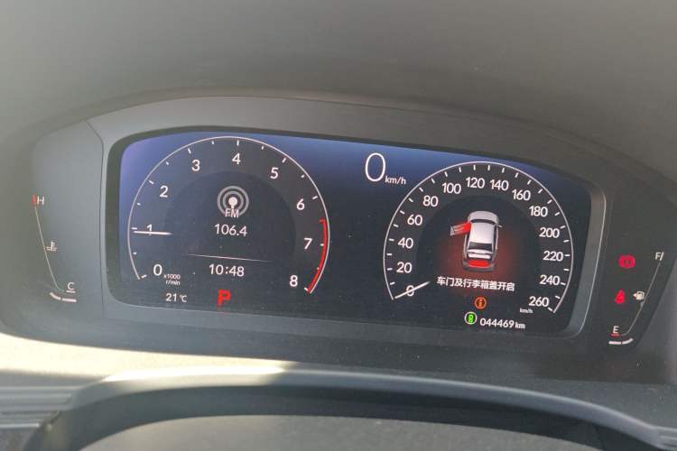 Used Honda Civic 2022 240TURBO CVT Dynamic Edition Odometer Close Up