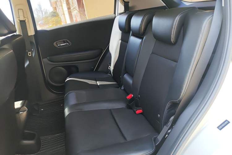 Used Honda Vezel 2020 1.5L CVT Pioneer Edition
