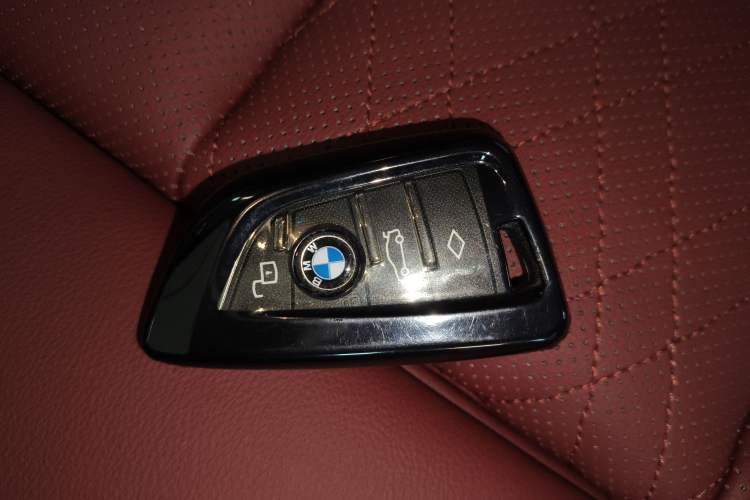 Used BMW 3 Series 2024 325i M Sport Night Edition Package Vehicle Key