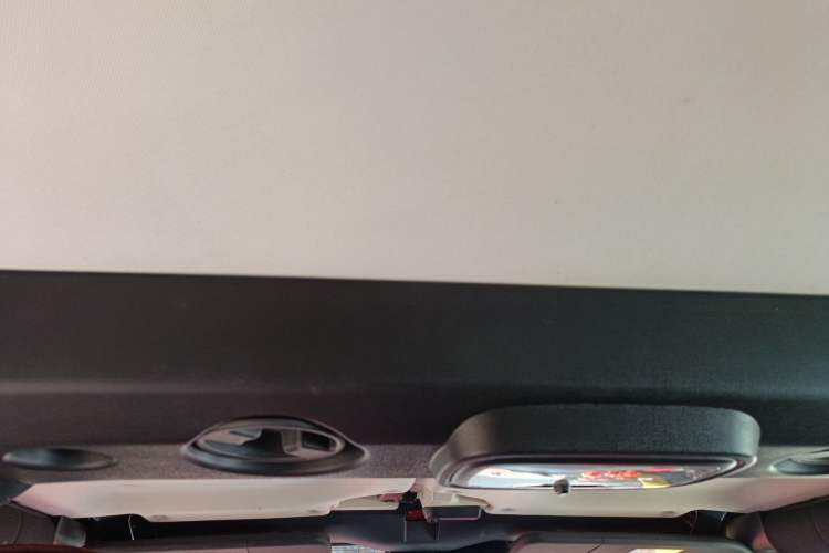 Used BAIC Off-Road BJ40 2019 2.3T Automatic Four-Wheel Drive Shengshi Huazhang Edition China VI Emission Standard Headliner