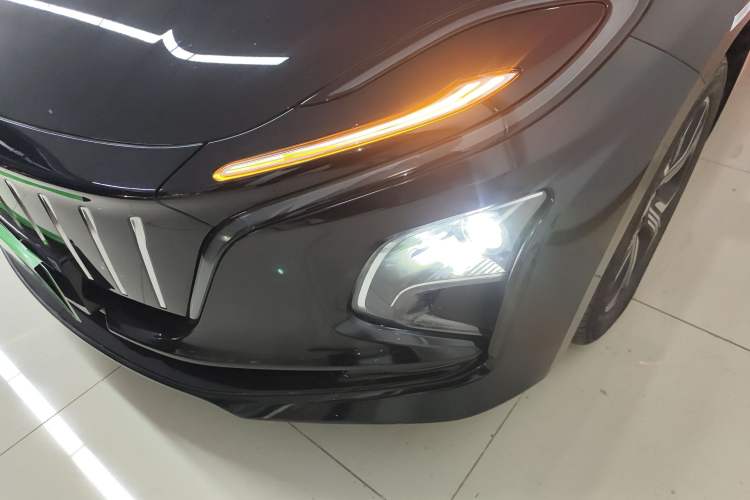 Used Hongqi E-QM5 2023 Revised Version Basic Travel Edition
