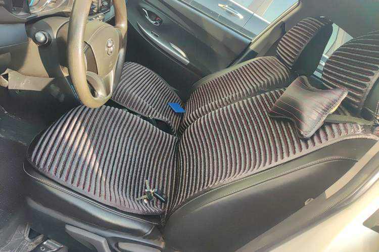 Used Toyota YARiS L Zhi Xuan 2015 1.5E Automatic Charm Edition