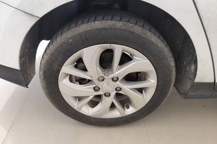 Used Buick Velite 6 2023 430km Range Commuter Version