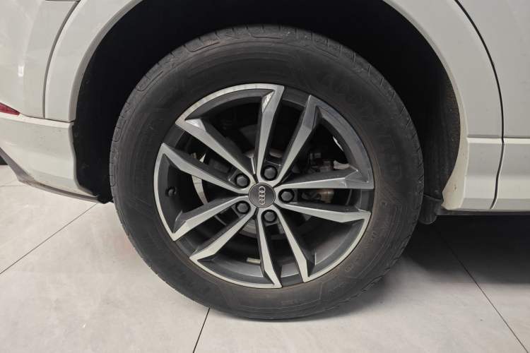 Used Audi Q3 2021 35 TFSI Progressive Dynamic Edition