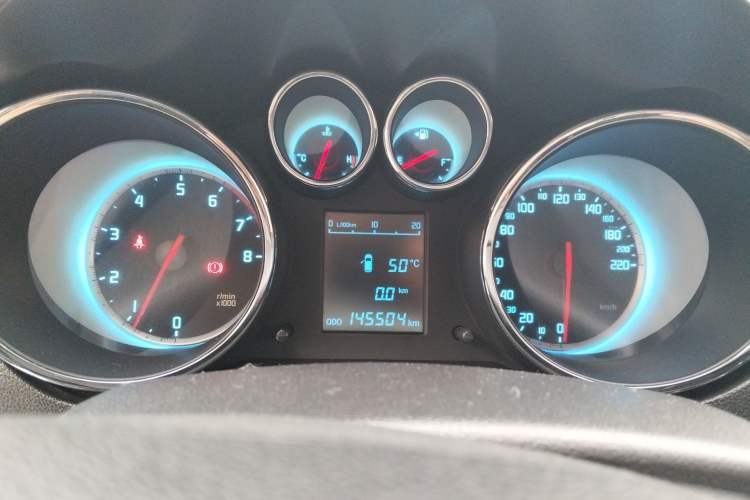 Used Changan CS35 2015 1.6L Manual Luxury Model China IV Standard
