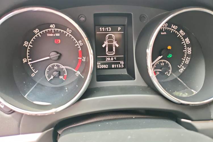 Used Skoda Yeti 2017 TSI280 DSG Prestige Edition Odometer Close Up