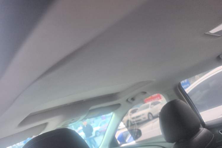 Used Roewe i5 2020 1.5L Automatic 4G Connect Luxury Flagship Edition