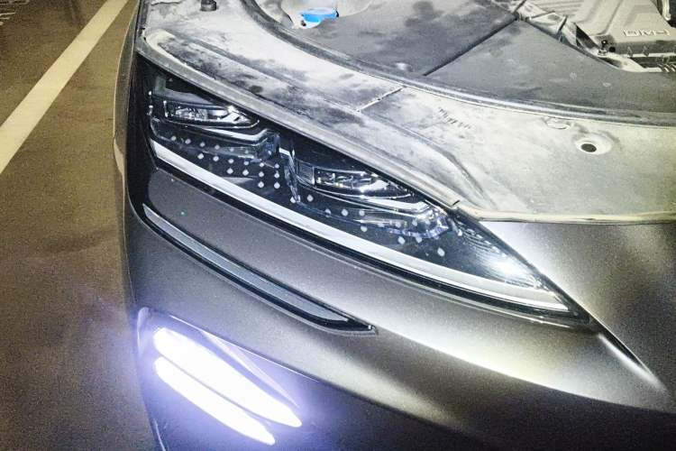 Used BYD Song PLUS New Energy 2023 Champion Edition DM-i 110KM Flagship PLUS Right Front Headlight