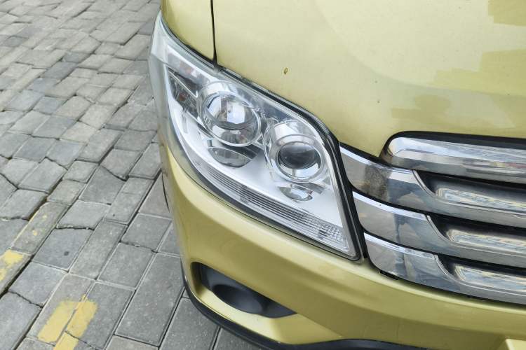 Used CHANGAN KAICHENG Ounuo S 2015 1.5L Jin Ouno Elite Model Right Front Headlight